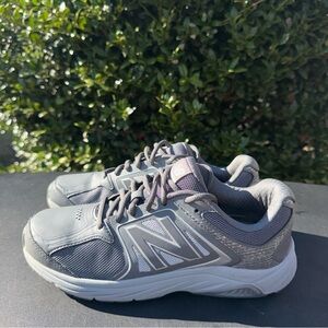 New Balance 847 V3 Walking Shoes Women’s Size 8.5 Grey